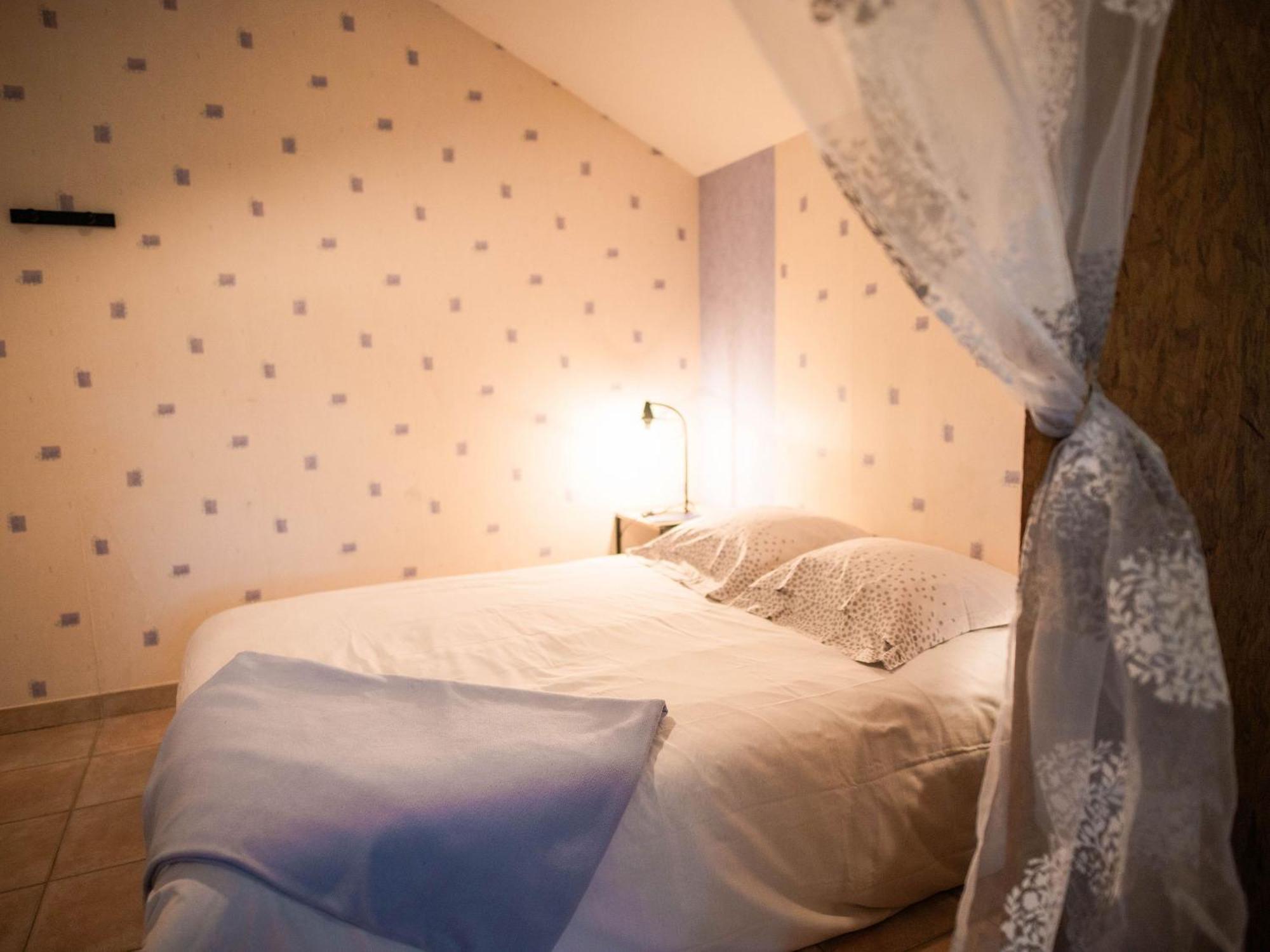 Gite De Charme Renove Avec Cheminee, Terrasse Et Proche Randonnees - Capacite 13 Pers. - Fr-1-410-179 Saint-Léonard-des-Bois Eksteriør billede